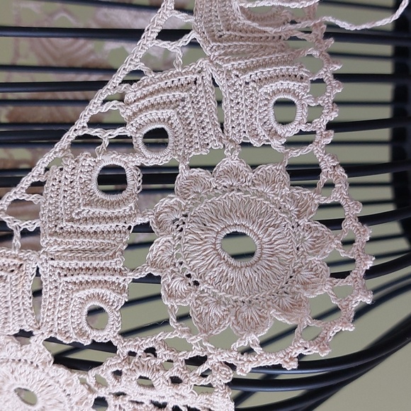 NWOT, Hand-made crochet fancy colar - Picture 2 of 8